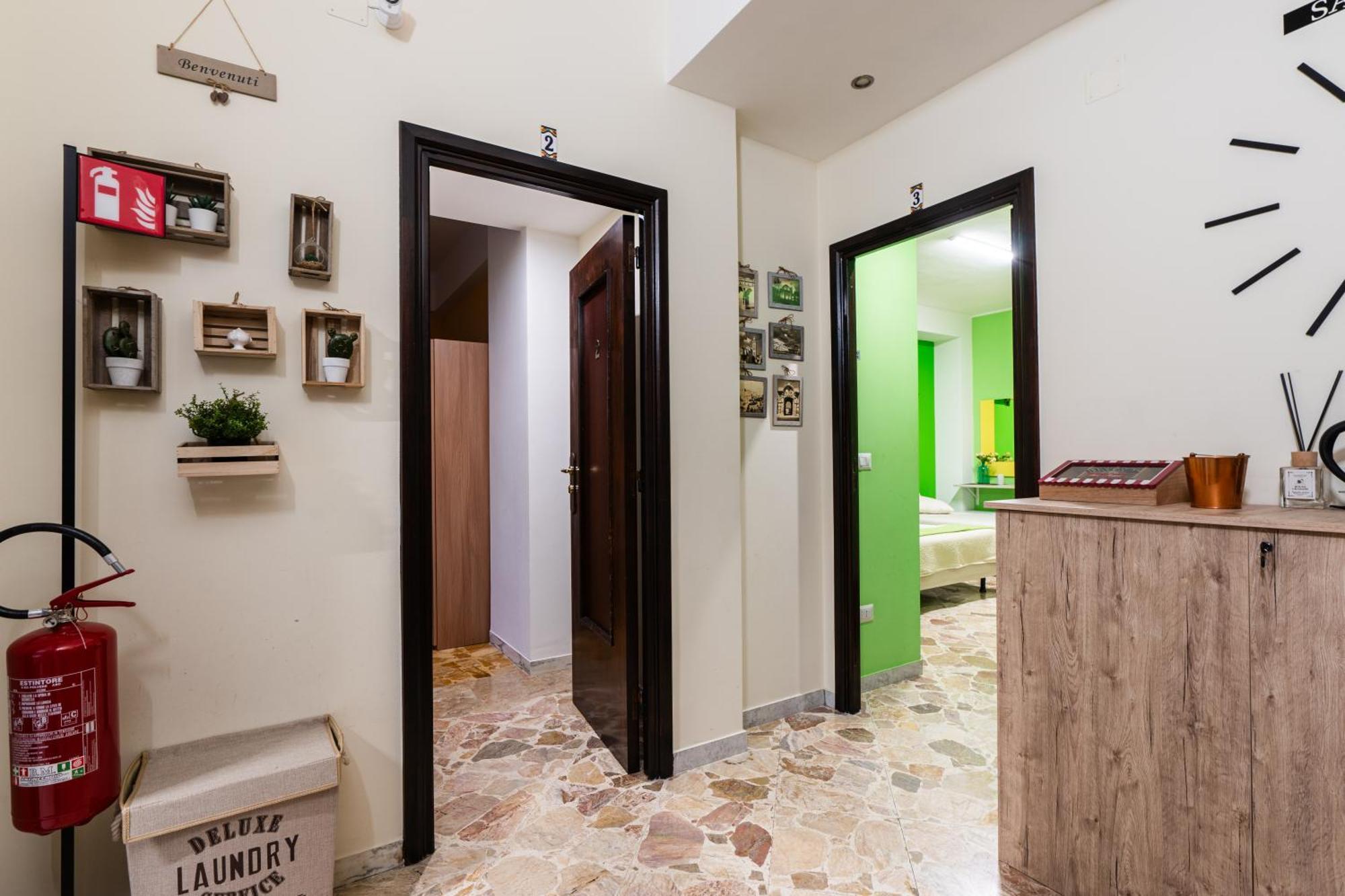 Santa Croce Rooms Barletta Exterior photo