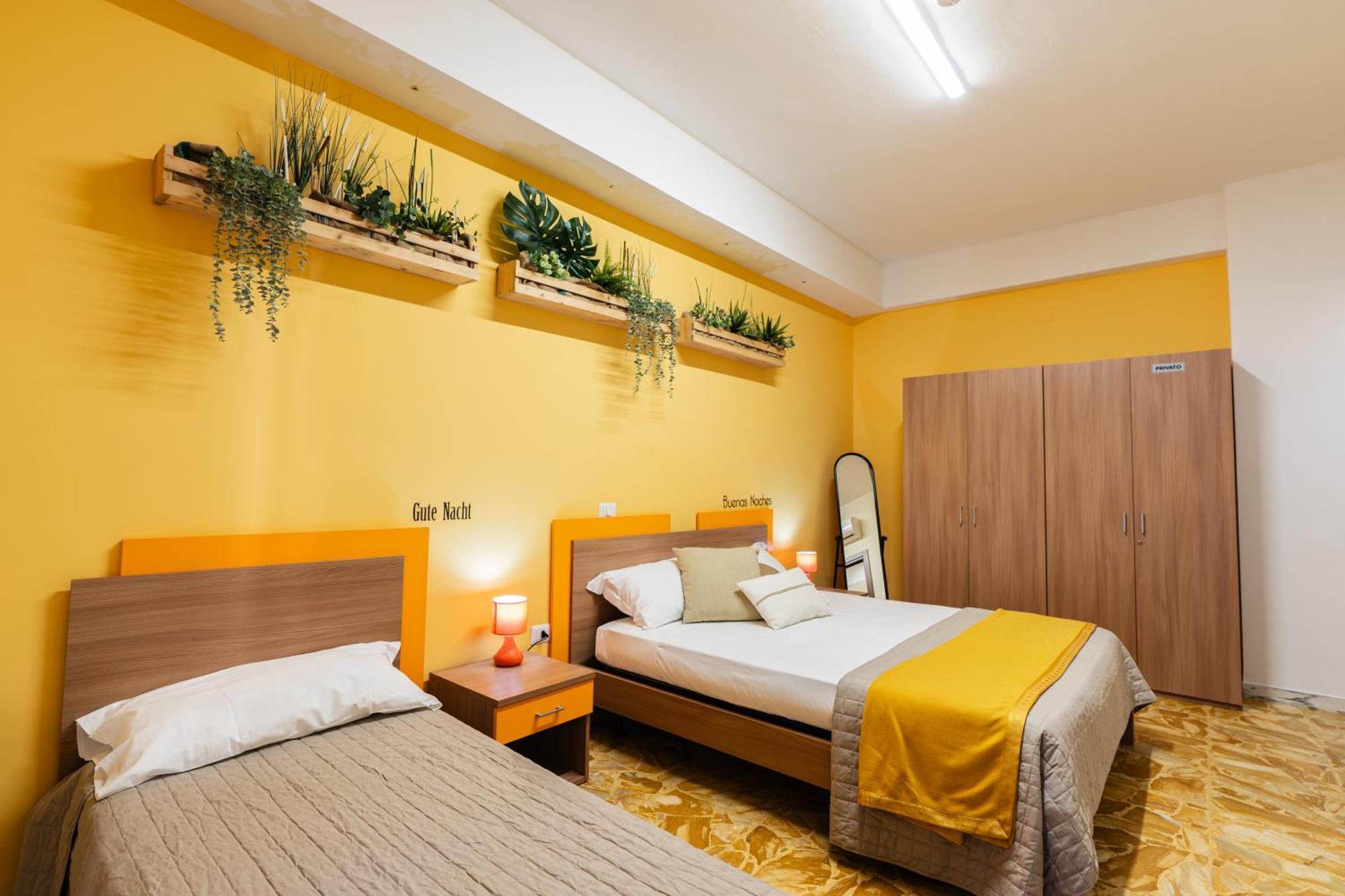 Santa Croce Rooms Barletta Exterior photo