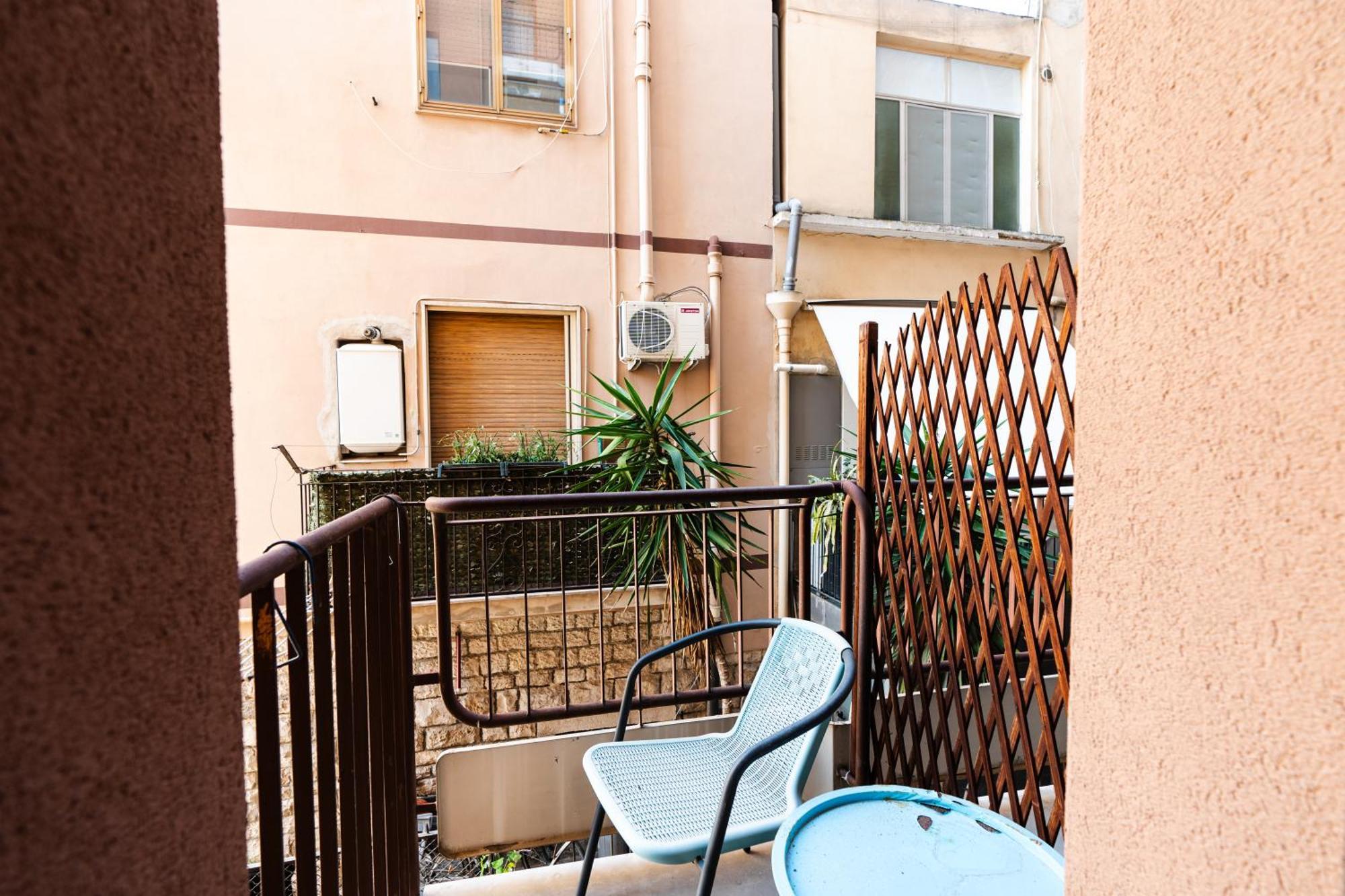 Santa Croce Rooms Barletta Exterior photo